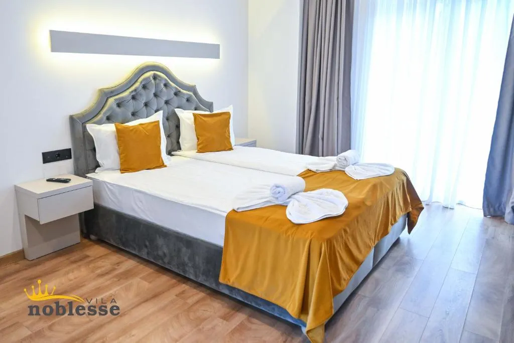 Image 1 of Vila Noblesse