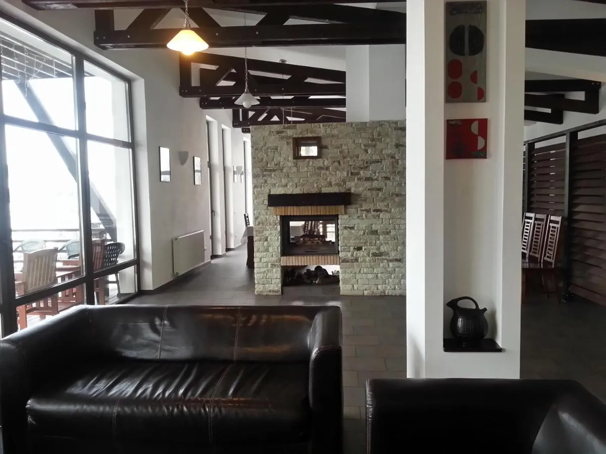 Image 2 of Vila Poarta Bucegilor