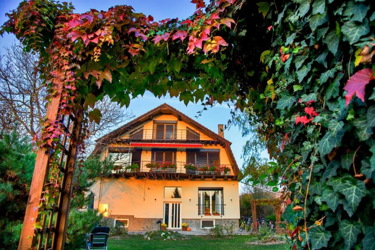Image 2 of Villa Umberti