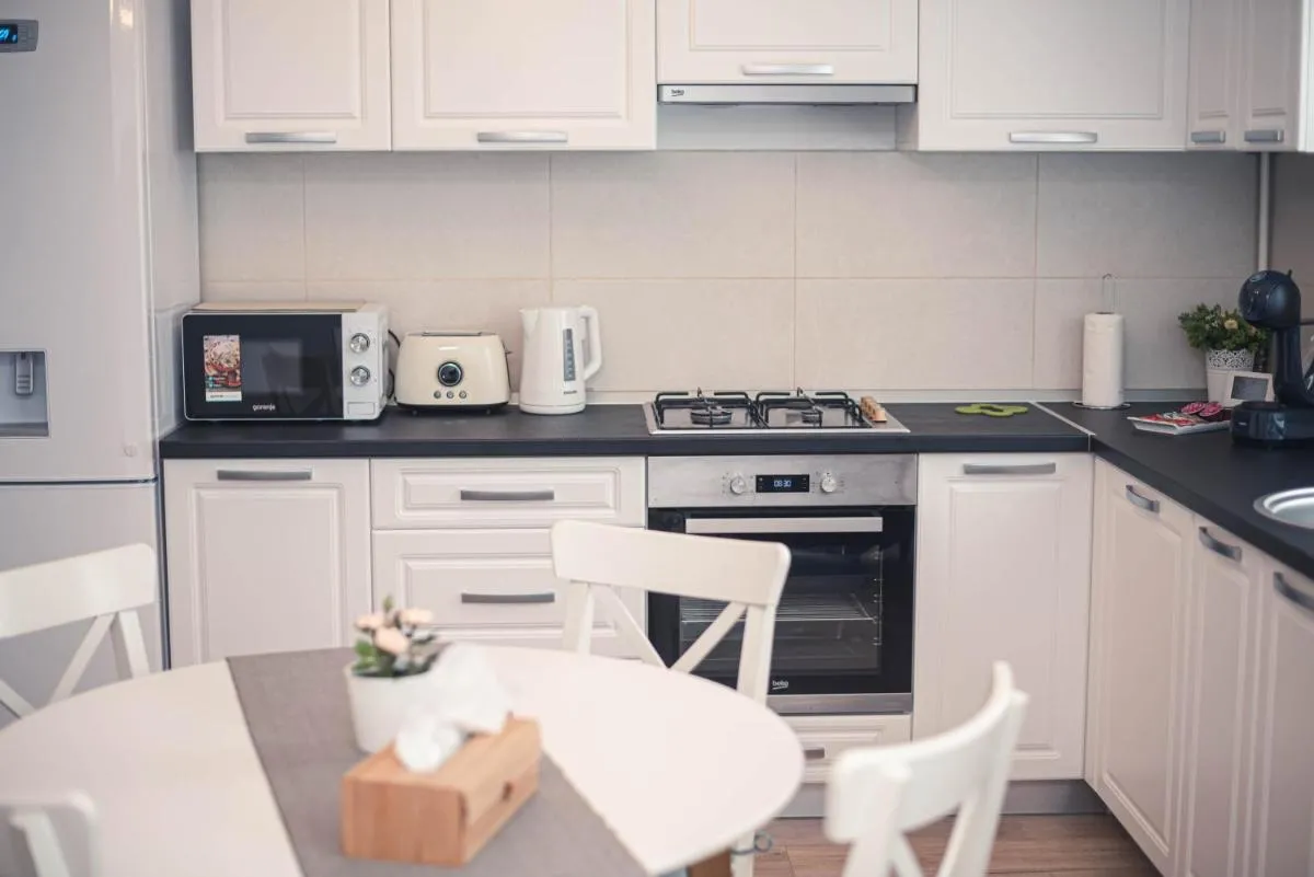 Image 5 of White Mood Apartment Brasov