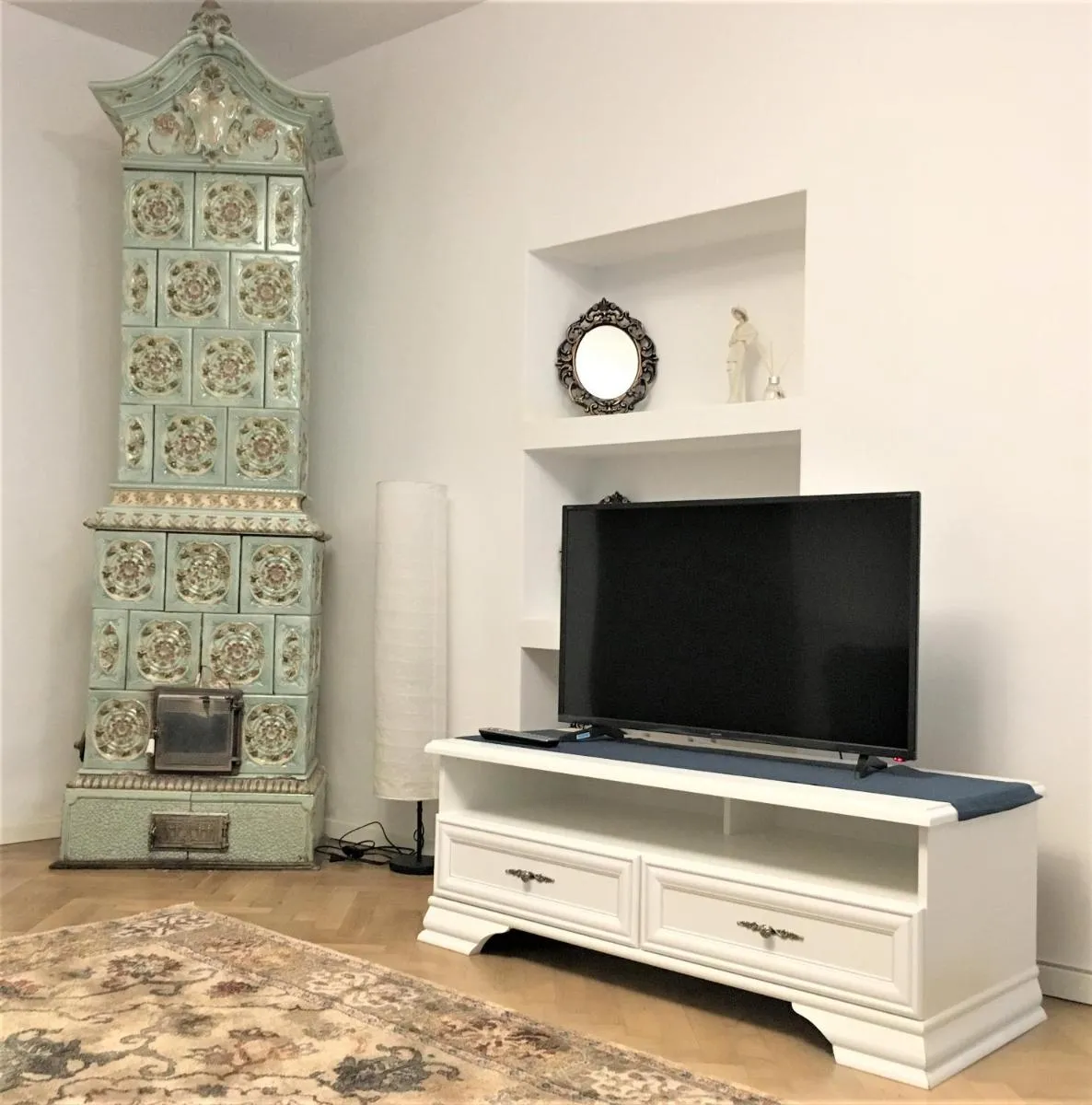 Image 4 of White Wolf Apartment
