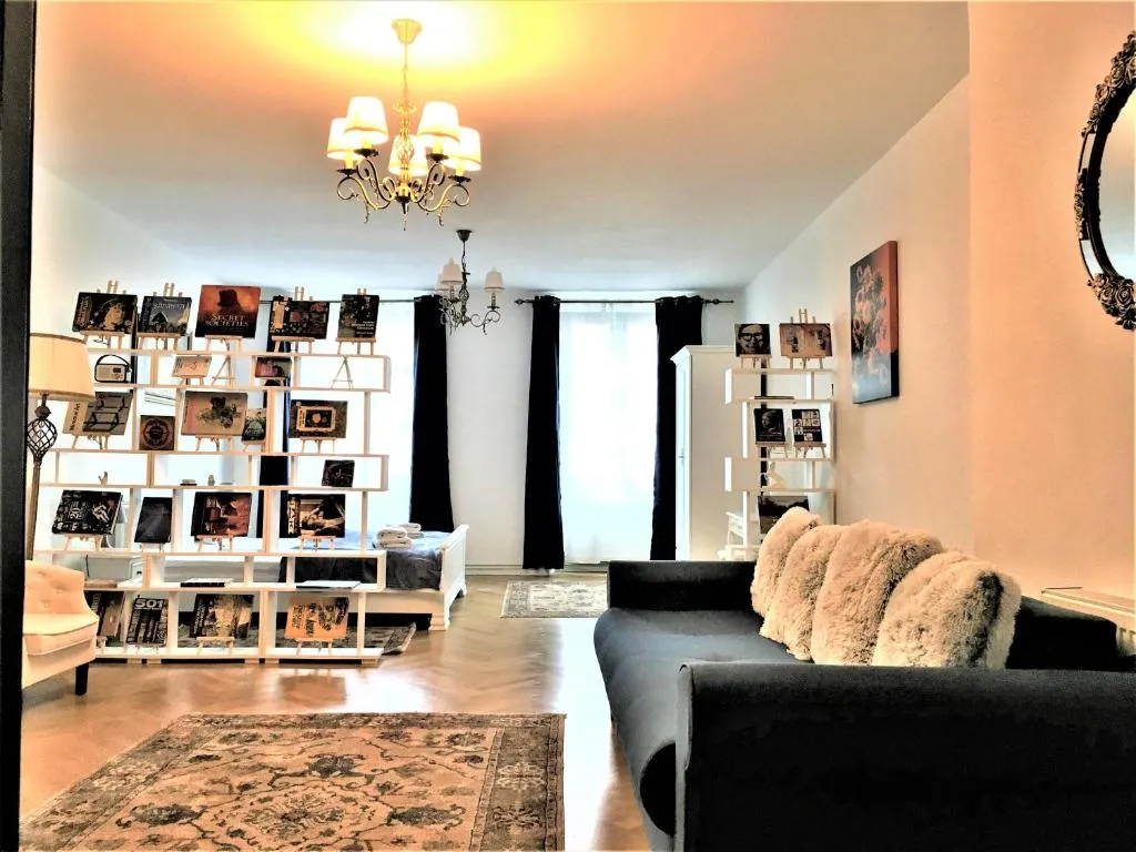 Image 1 of White Wolf Apartment