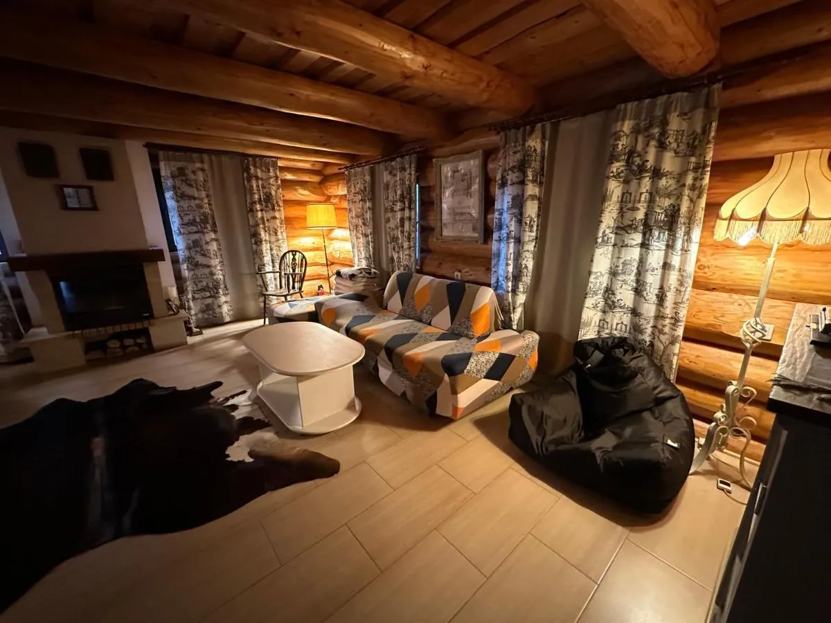 Image 3 of Wolf’s House