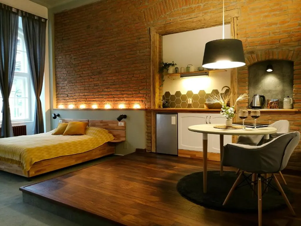 Image 1 of Zada Studio – old city center