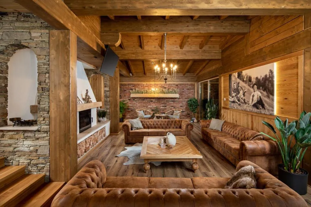 Image 1 of Zara Chalet