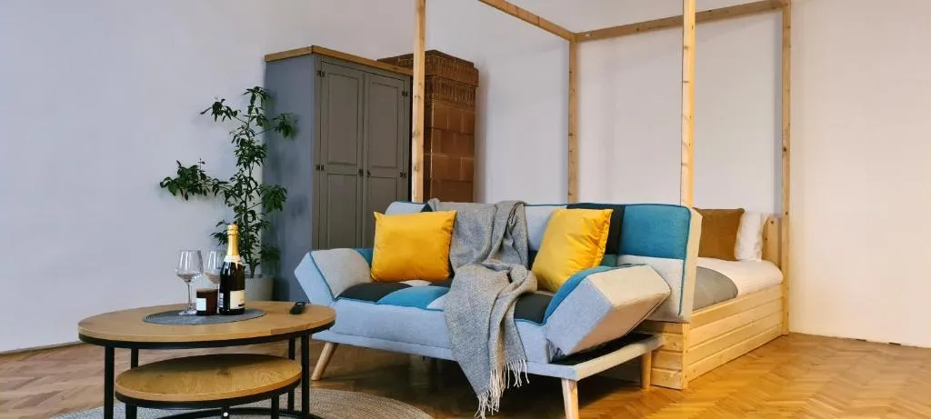 Image 1 of Zeiss house
