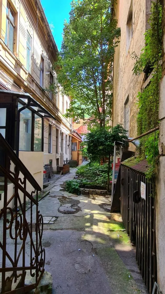 Image 5 of Zeiss house