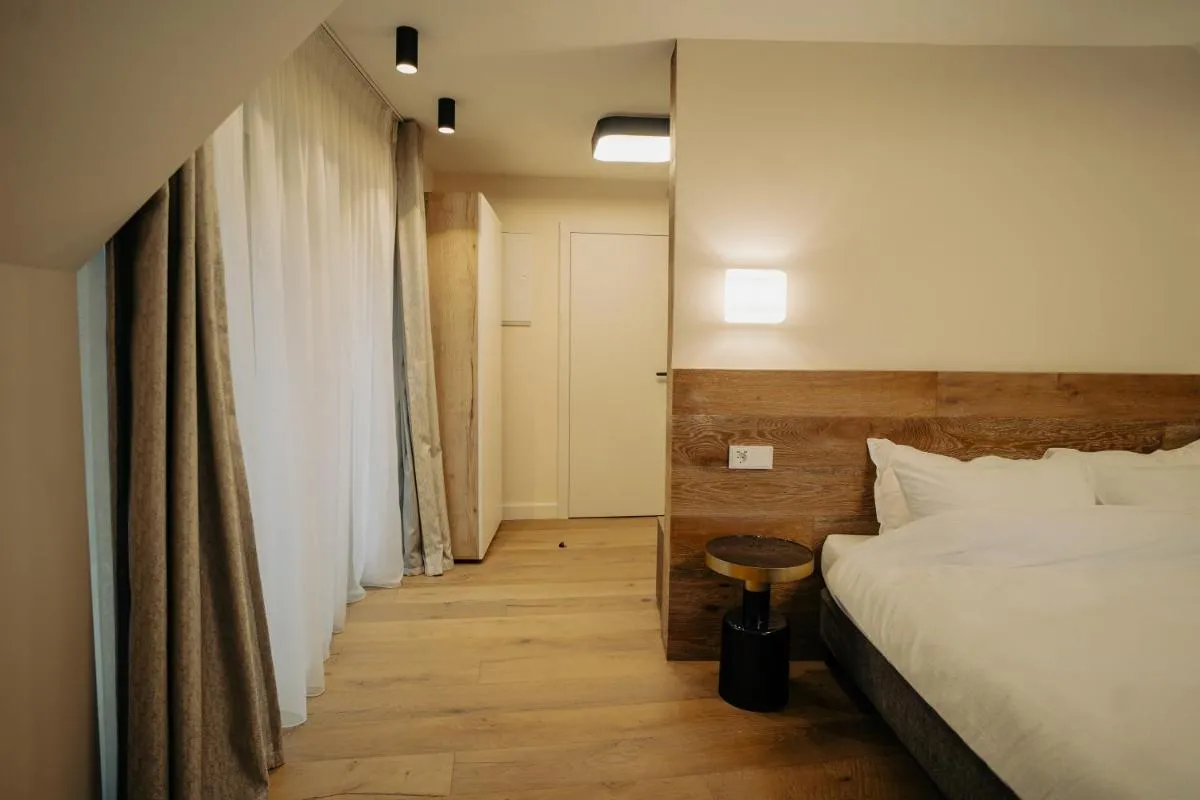 Image 4 of Zen Den