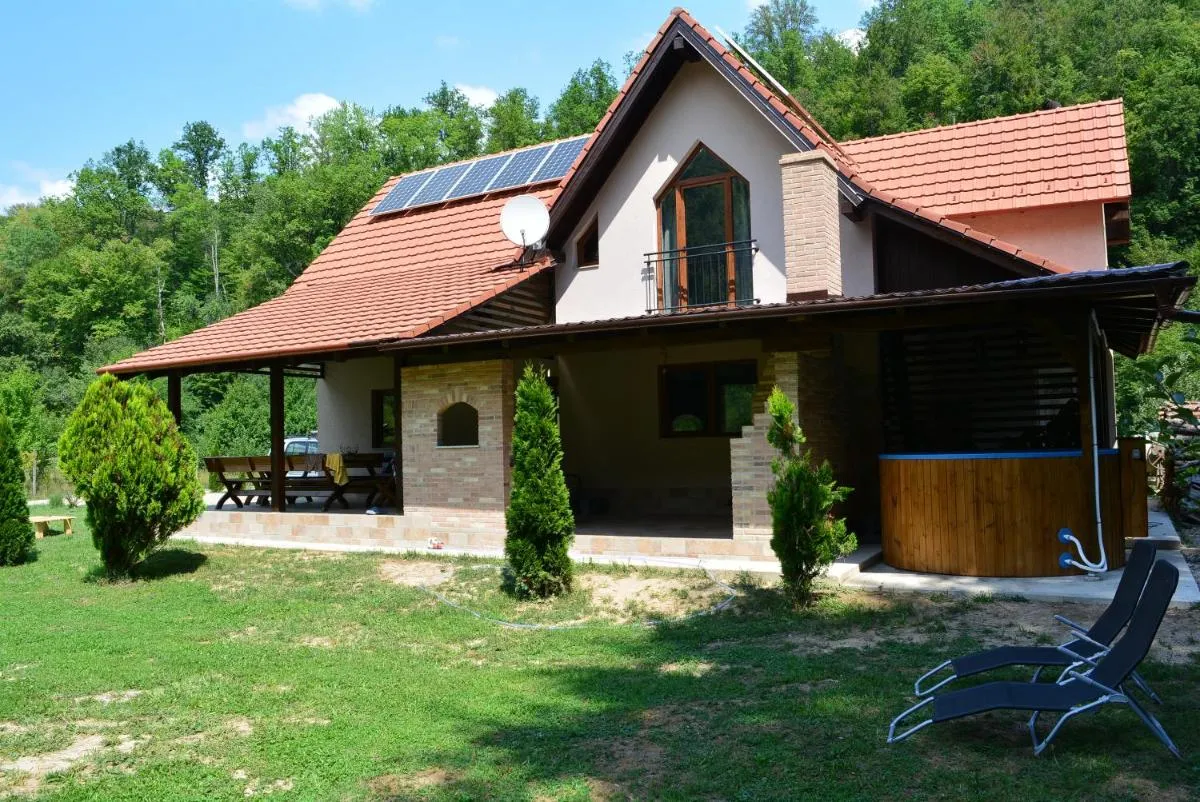 Image 6 of cabana din padure