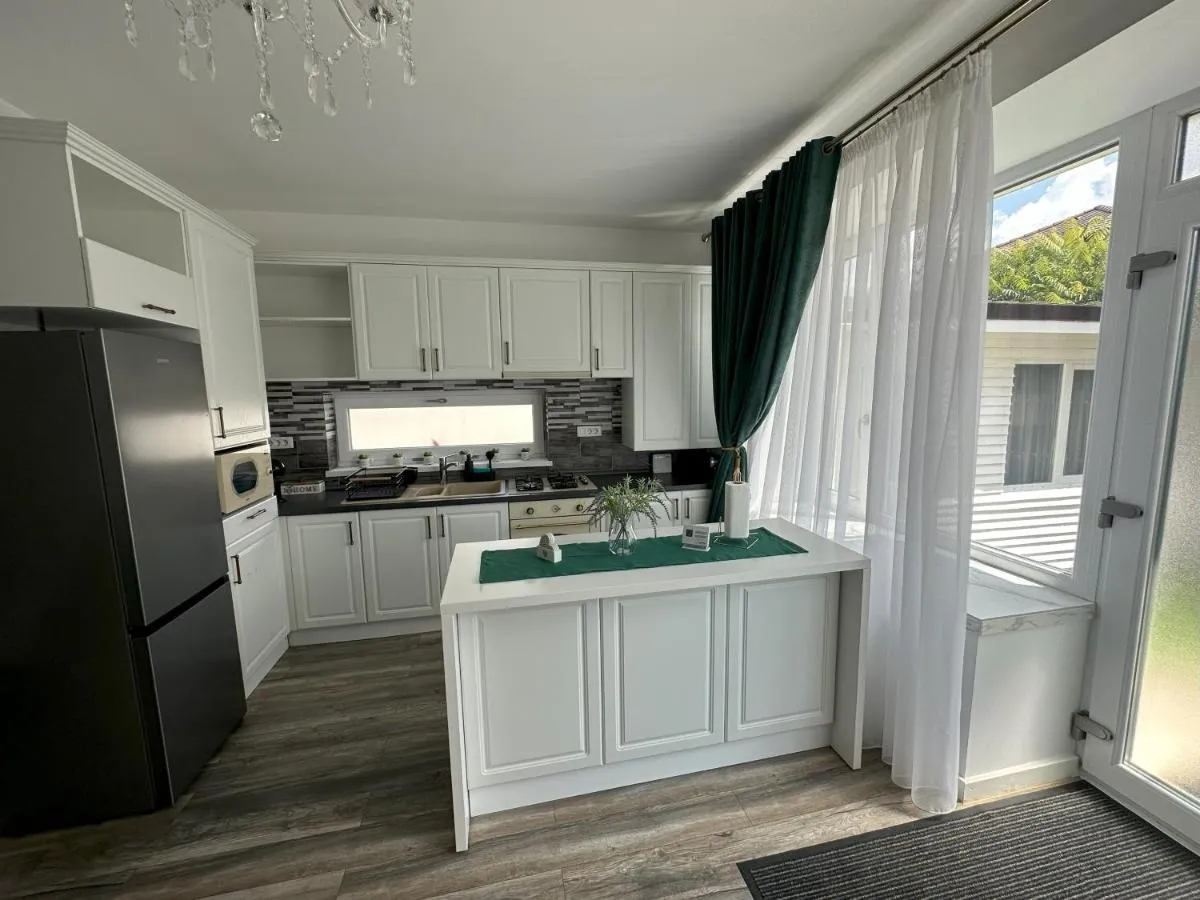 Image 5 of elisio – Maple House