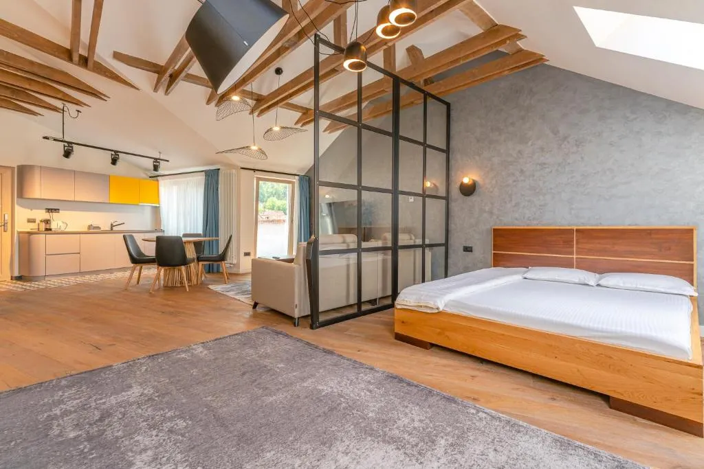 Image 1 of premium suites Postavarului