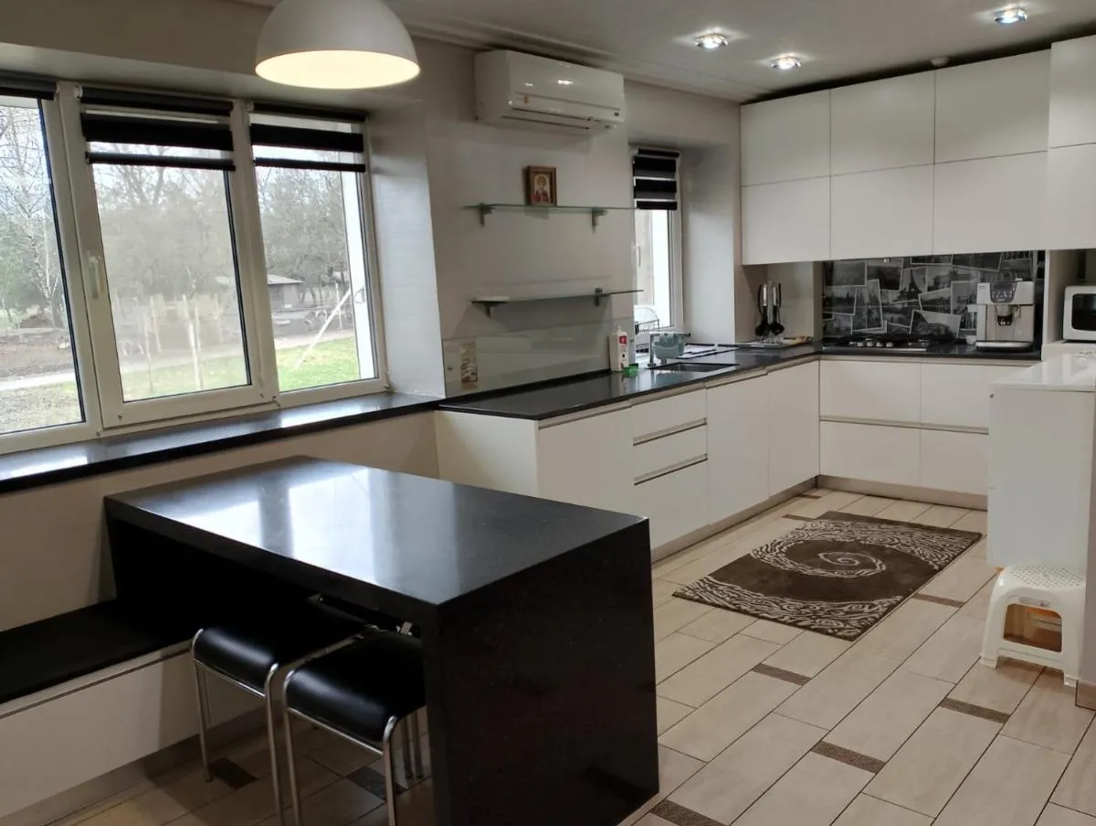 Image 2 of Apartment at Kvitka Polonyny