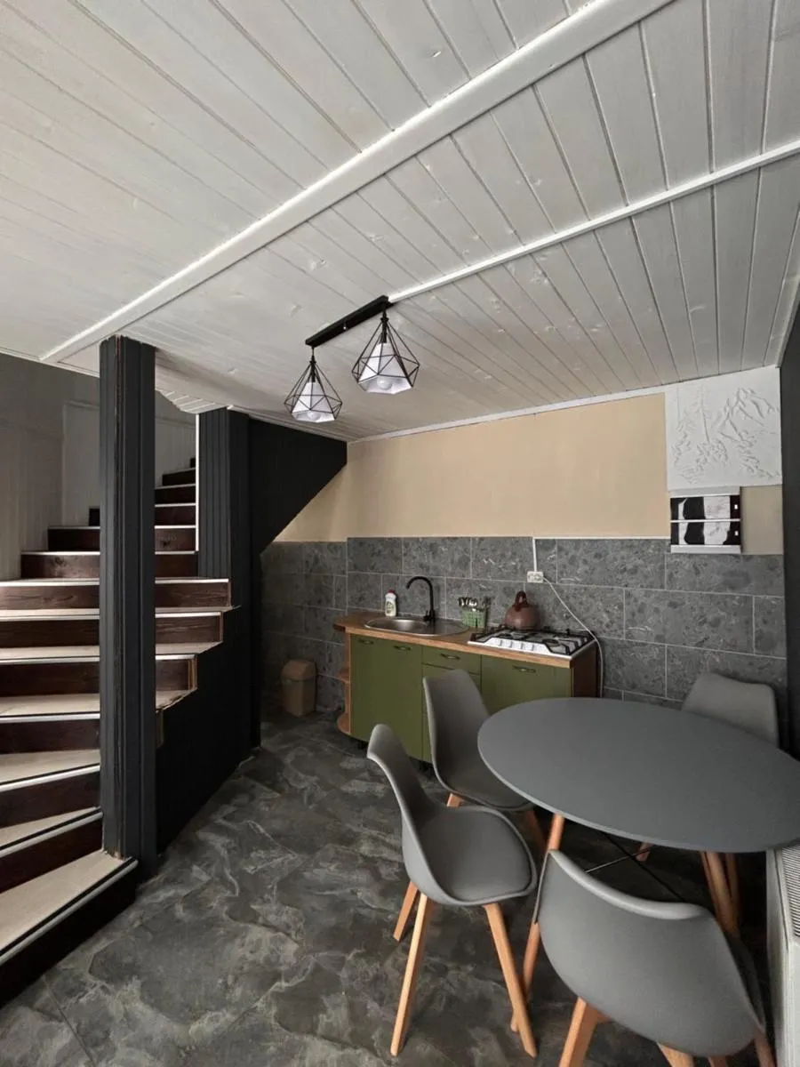 Image 3 of Cottage Zhelikhovskykh