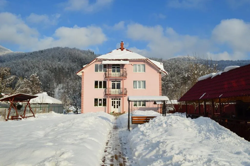 Image 1 of Котедж Любов