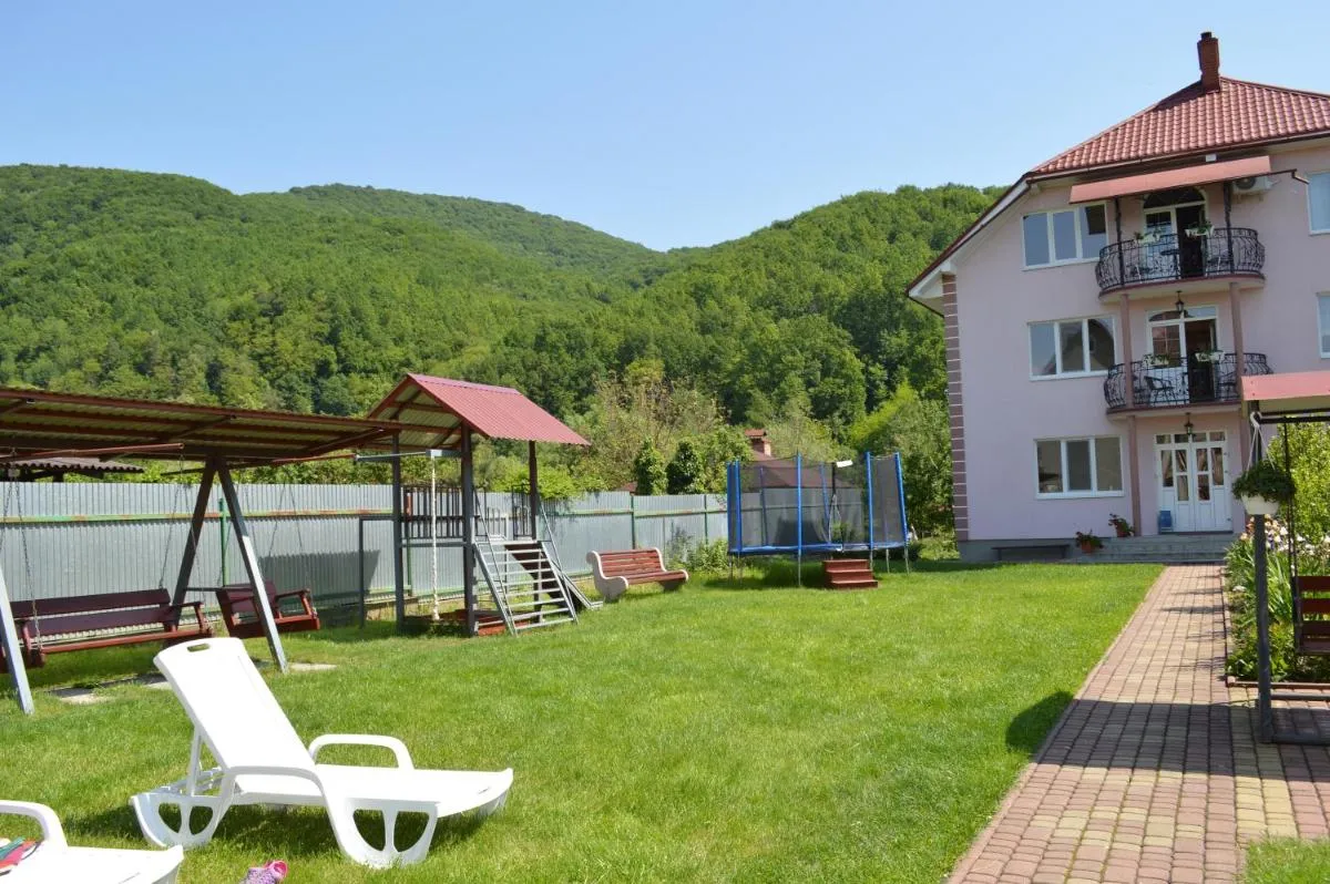 Image 5 of Котедж Любов