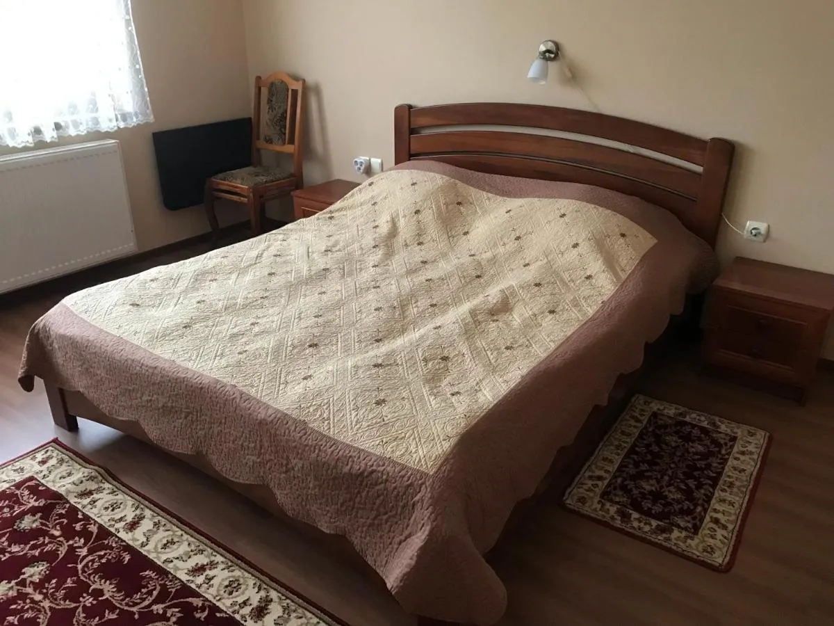 Image 2 of Квітковий двір