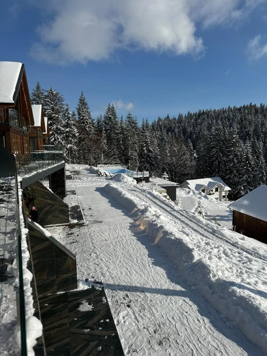 Image 4 of SevenHills chalet